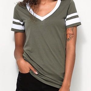Zumiez tee new !